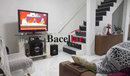 Casa em condomínio fechado com 2 quartos à venda na Estrada Henrique de Melo, Bento Ribeiro, Rio de Janeiro, 100 m2 por R$ 270.000