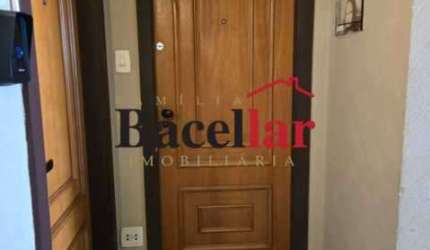 Sala comercial com 1 sala à venda na Rua Haddock Lobo, Estácio, Rio de Janeiro, 38 m2 por R$ 290.000