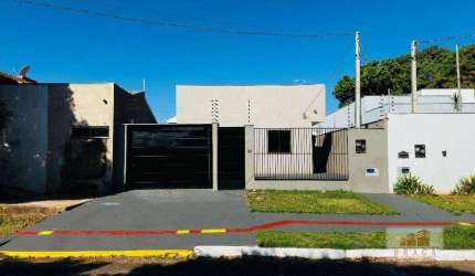 Casa com 2 dormitórios à venda, 74 m² por R$ 450.000,00 - Centro - Navirai/MS