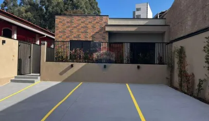 Casa nova em Condomínio no Centro de Extrema!