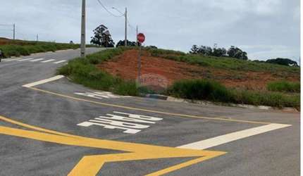 Terreno Ideal em SP: Tranquilidade e Oportunidade