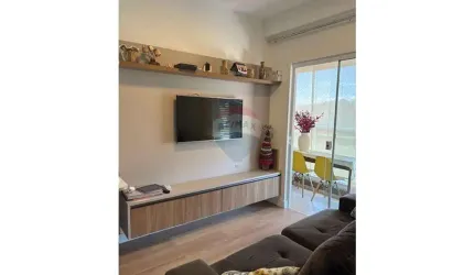 Apartamento Moderno e Mobiliado no H.O.M.E SINGULAR no Jardim do Lago