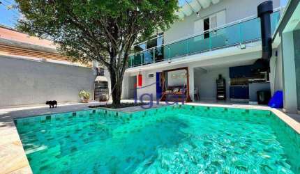 Casa térrea com piscina no Jabaquara, 3 dormitórios e 3 vagas, por R$2.000.000 - Jabaquara - São Paulo/SP