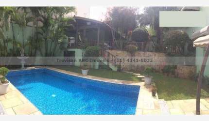 Sobrado na Vila Euclides/SBC - 3 Dorms, 1 Ste, 8 Vagas.