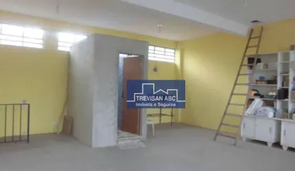 Sobrado no Bairro dos Casa/SBC - 03 dorms, sendo 01 Suíte e ponto comercial (sala comercial).