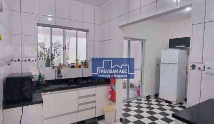 Sobrado à venda no Assunção/SBC; 3 Dorms, sendo 1 suíte; 02 WC; 02 Vagas; 220m²
