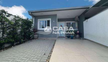 REF. 326 - Casa com Piscina em Matinhos