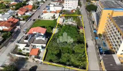 Ponto comercial à venda no Itacolomi, Balneário Piçarras  por R$ 6.600.000