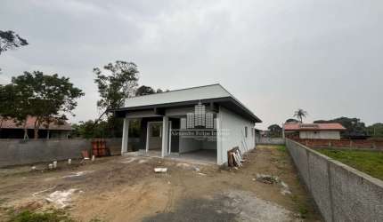 Casa com 3 quartos à venda na Loteamento Luzemar, Praia do Ervino, São Francisco do Sul por R$ 375.000