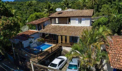 Casa com 3 dormitórios à venda, 250 m² por R$ 1.799.000,00 - Cabaraú - Ilhabela/SP