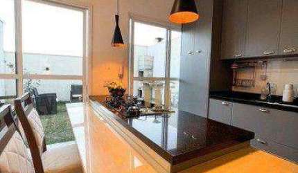 Sobrado com 3 dormitórios à venda, 112 m² por R$ 900.000,00 - Urbanova - São José dos Campos/SP