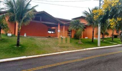 Casa com 5 quartos, sendo 4 suites à venda, 450 m² por R$ 2.500.000 - Vila São Germano - Paraibuna/SP