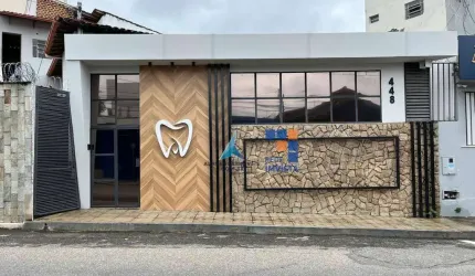 Alugue Clínica Pronta com 2 Consultórios Odonto - por R$ 9.189/mês - Centro - Governador Valadares/MG