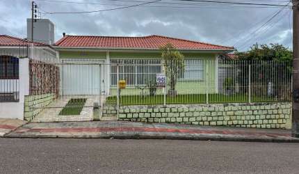 CASA A VENDA COM 4 DORMITÓRIOS, SUITE E EDICULA NO JARDIM ATLANTICO EM FLORIANÓPOLIS/SC