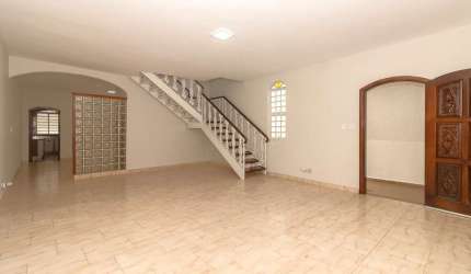 Casa ampla com edícula e área gourmet | 190m² | 4 dorms | Chácara São João - São Paulo/SP