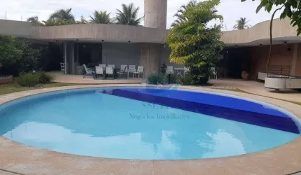 Casa  em Itanhém, com Piscina, a 100 m. Da Praia, 4 Suites,1440 M²,9 vagas de garagem, mobiliada, alto padrão.