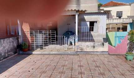 Casa a venda com 2 dormitórios e 1 vaga na Vila das Mercês
