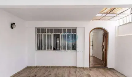 Sobrado a venda com 3 dormitórios, sendo uma suíte, com 2 vagas no Jardim Maria Estela