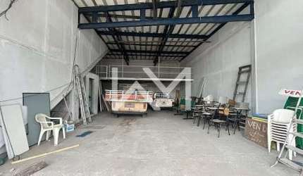 Salão comercial à venda com 2 pavimentos e mezanino, 250m² por R$ 800.000,00 em Cocaia, Guarulhos -