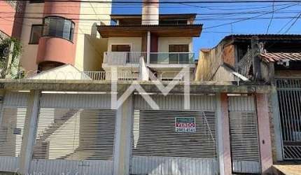 Oportunidade Sobrado para venda  com 4 suítes e 3 vagas, terreno de 150 mts  em Jardim Bom Clima  -