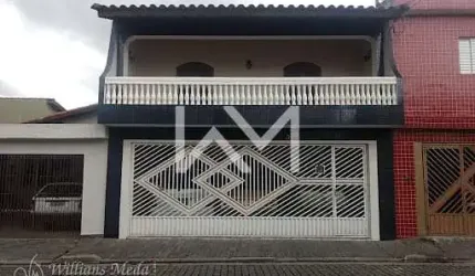 'Encantadora Casa Assobradada a Venda com 3 Dormitórios, 1 Suíte, Ampla Varanda e 3 Vagas na Vila C