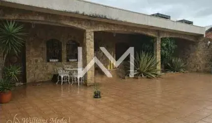 Assobradada com 4 quartos, sendo 2 suítes em Vila Galvão  -  Guarulhos