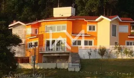 Sobrado em Caputera  -  Arujá
