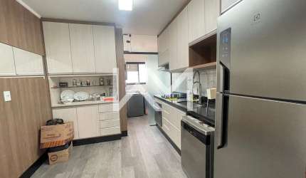 Amplo Apartamento com 3 dormitórios com 1 suíte  à venda no Condominio San Marino recem reformado n