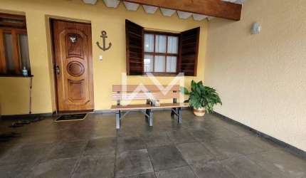 Aconchegante Casa térra à Venda, 2 quartos, rua particular, 2 vagas de garagem  ótima localização J