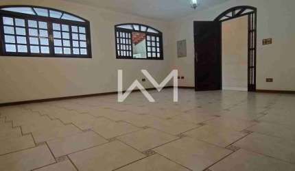 Linda Casa em rua sem saída para Venda e Locação, próximo ao Shopping Maia Picanço, Guarulhos, SP