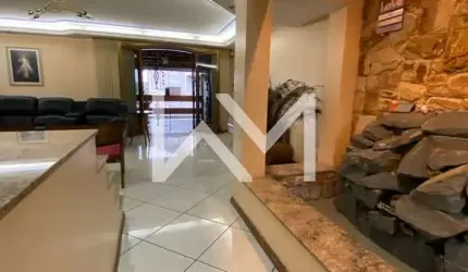 Sobrado à venda com 3 suites, closet, sala com varanda e cascata, MOBILIADO - Vila Galvão, Guarulho