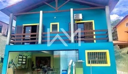 Maravilhoso sobrado para venda e locação com 5 dormitórios, 3 banheiros, 6 vagas de garagem para ca