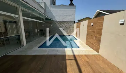 Sobrado à venda, com 4 quartos, sendo 1 suíte com closete e 4 vagas, no Parque Renato Maia, Guarulh