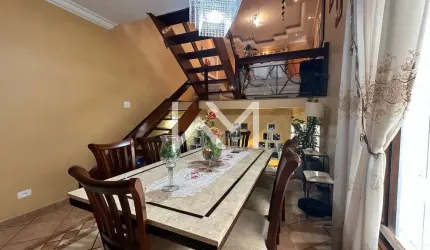 Sobrado à venda com 4 suítes, 4 banheiros, 4 vagas de garagem, 220m², no Jardim Santa Clara  em Gua