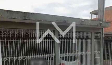 Casa à venda  ideal para investidor, com 4 dormitórios, sendo 2 suítes, 5 vagas de garagem, 250m²,
