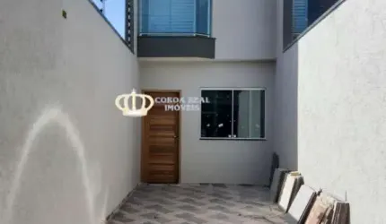 CASA COM 2 SUITES, 2 VAGAS E CHURRASQUEIRA