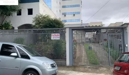 CASA TERREA COM TERRENO GRANDE