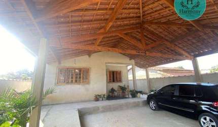 Charmosa casa em Piedade
