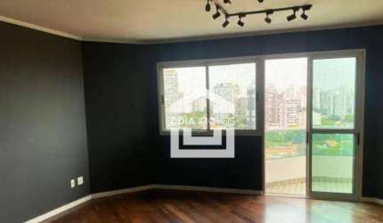 Apartamento à venda com 3 dormitórios, 3 banheiros e 3 vagas de garagem. Localizado no Campo Belo.