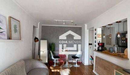 Apartamento à venda com 1 dormitório, 1 banheiro e 1 vaga de garagem. Localizado em Moema.