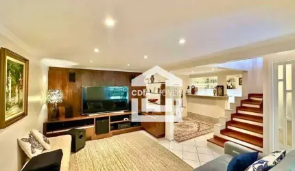 Sobrado com 3 dormitórios à venda, 209 m² por R$ 850.000,00 - Chácara Pavoeiro - Cotia/SP