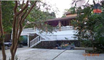 Casa com 3 dormitórios à venda, 290 m² por R$ 830.000 - Parque Petrópolis - Mairiporã/SP