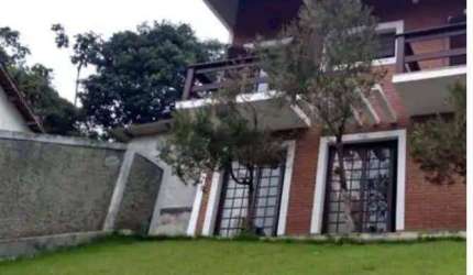 Casa com 4 dormitórios, sendo 1 suíte com hidro em Mairiporã