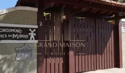 Casa a venda no Peró com 4 quartos