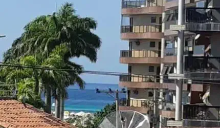 Apartamento a venda com 3 quartos no Algodoal em  Cabo Frio
