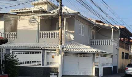 Casa independente à venda com 3 Quartos em Cabo Frio