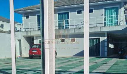 Flat à venda no Bairro São Francisco em Cabo Frio
