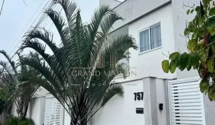 Apartamento Garden à venda nas Palmeiras em Cabo Frio.