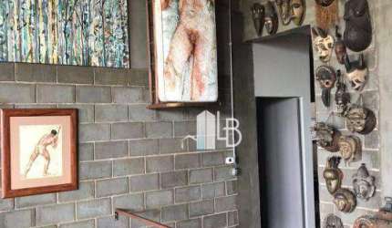 Casa alto padrão no bairro Cidade Jardim com quatro suítes.