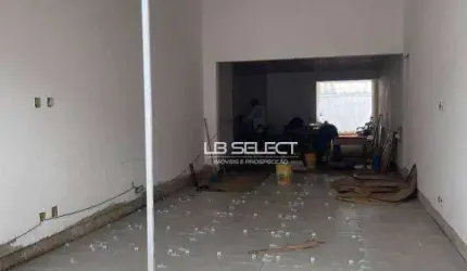 Casa alto padrão no bairro Cidade Jardim com três suítes.